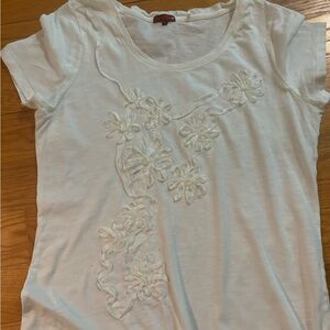 Woman’s white T Shirt L